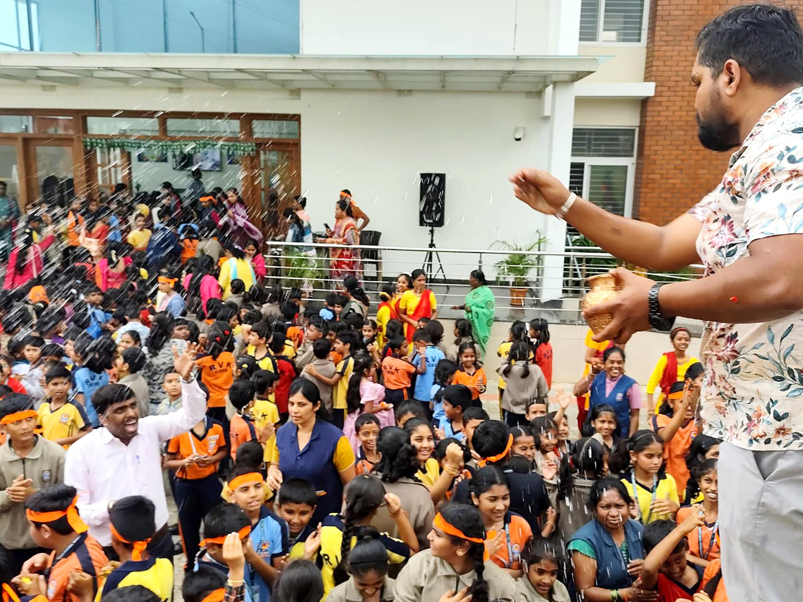 Gauri-Ganesh festival and National Sports Day celebration in RVK – Vijayanagar (2)