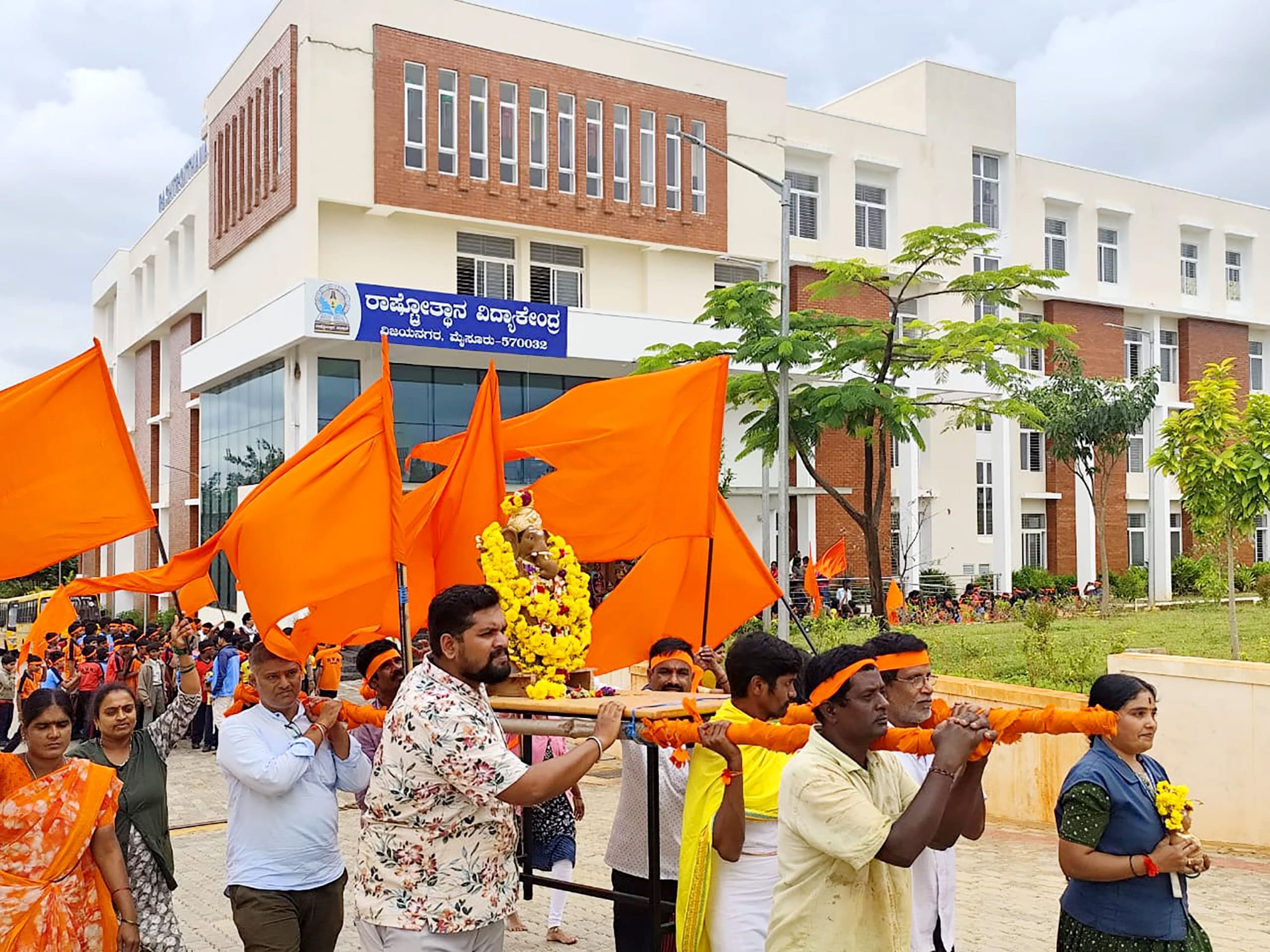 Gauri-Ganesh festival and National Sports Day celebration in RVK – Vijayanagar (9)