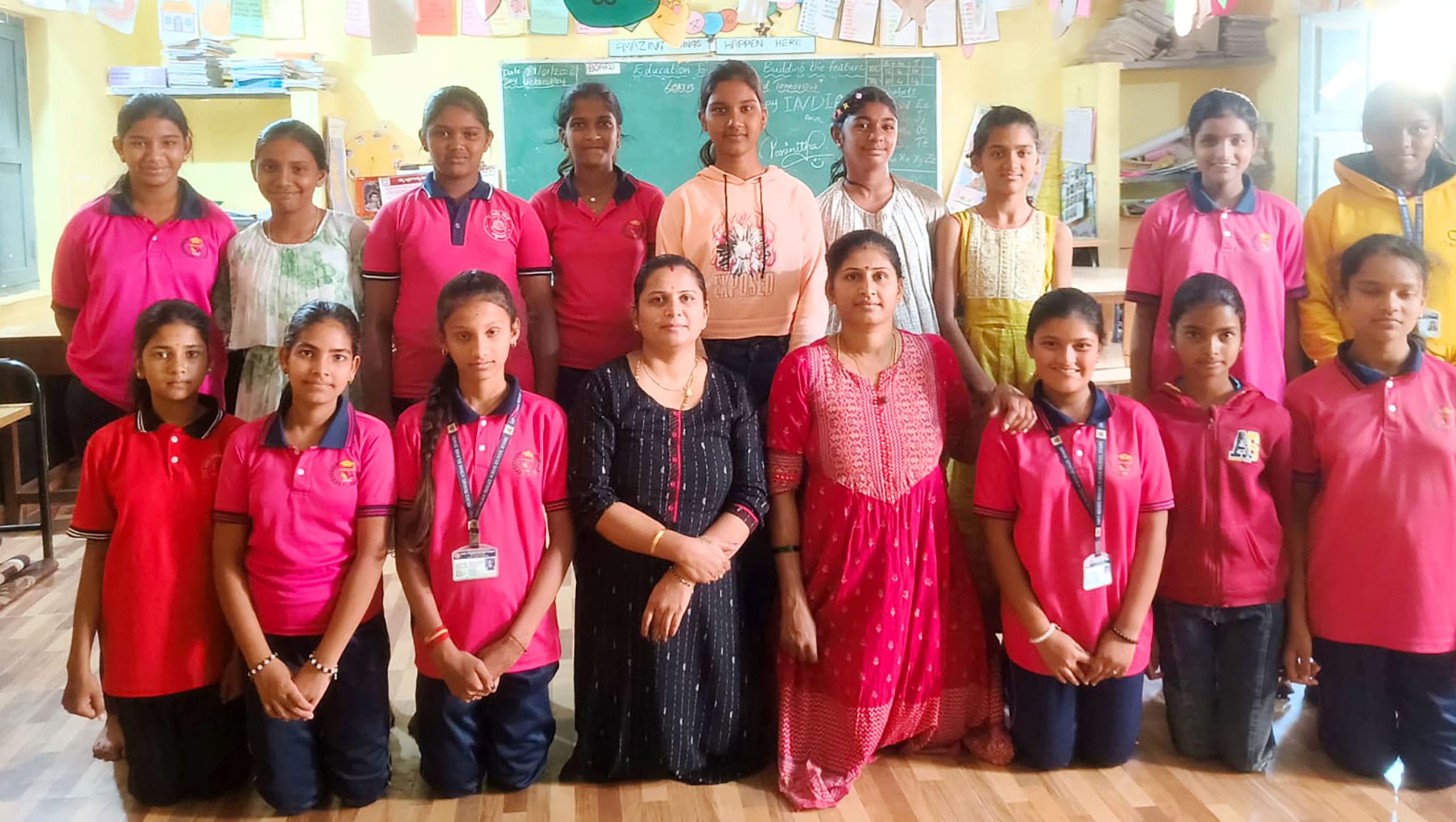 RVK – Vijayanagar Seva Prakalpa Volunteers Train Govt School Kids for Republic Day (3)