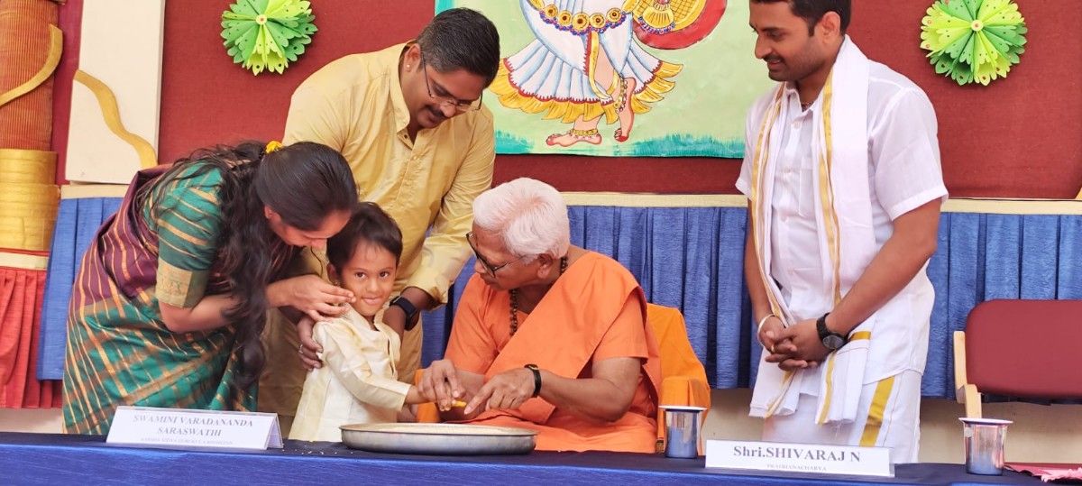 RVK – Vijayanagara Organised Aksharabhyas and Vidyarambha (25)