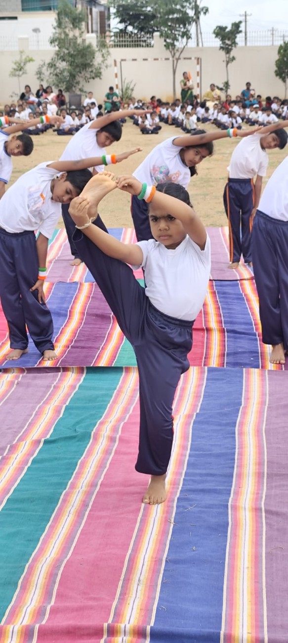 RVK - Vijayanagar Celebrates 80th Independence Day with Displays of Discipline and Talent (21)