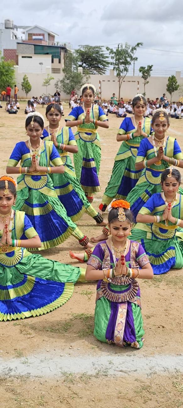 RVK - Vijayanagar Celebrates 80th Independence Day with Displays of Discipline and Talent (32)