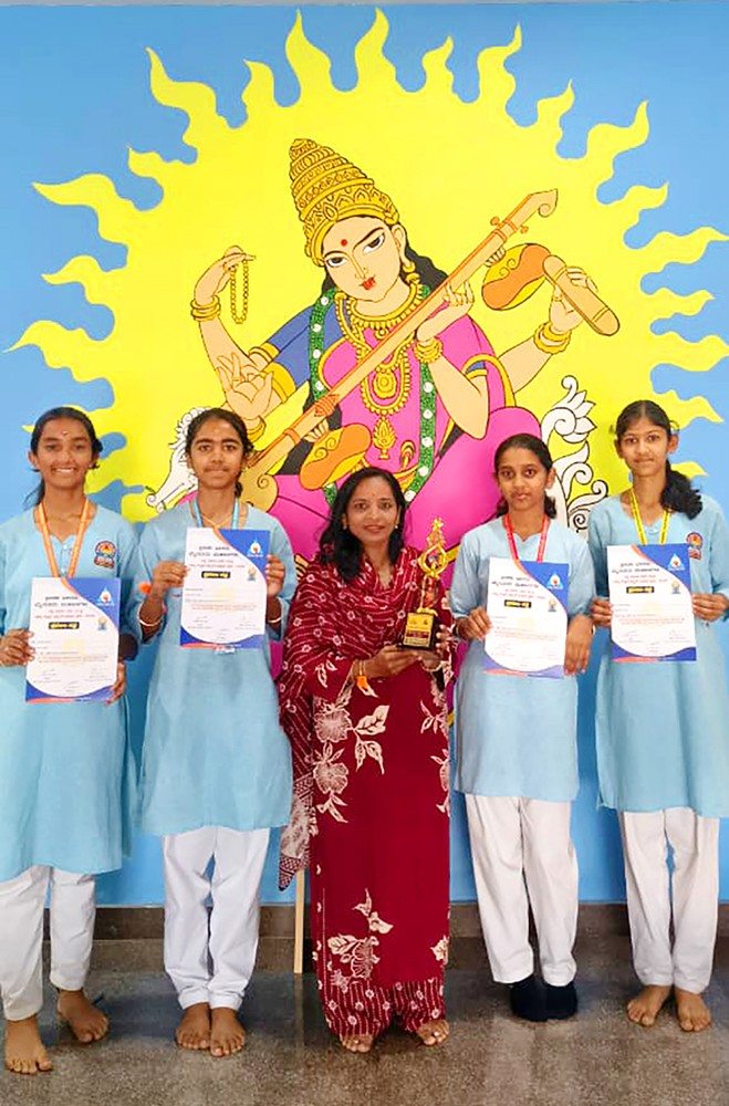 RVK - Vijayanagara Students Bag 3rd Place in Krida Bharathi Online Yoga Dance Contest (3)