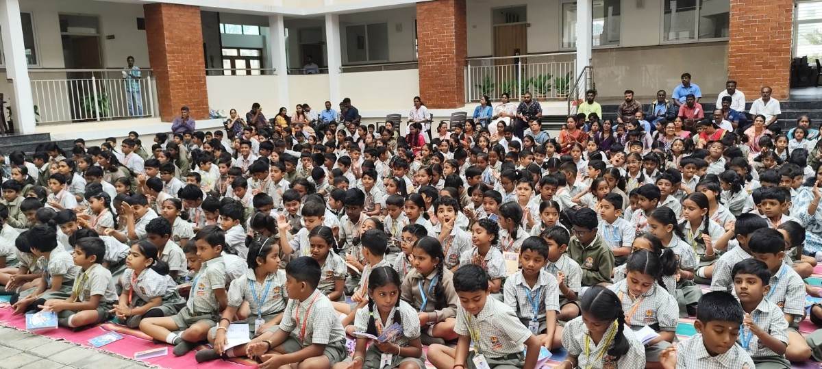 Varamahalakshmi Vrat Celebrated at RVK - Vijayanagar (14)