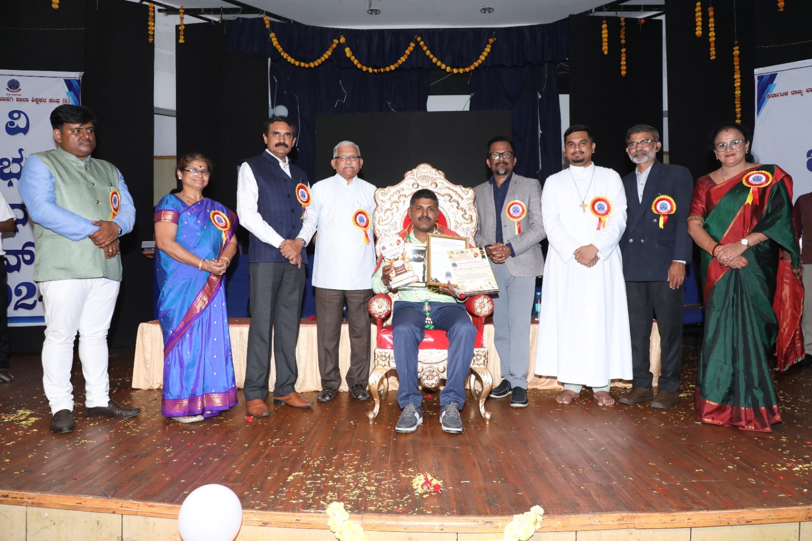 State Award to Nandish B, Teacher @ RVK – Vijayanagar-1